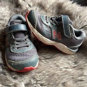 Size 8 EXTRA WIDE XW Toddler Shoes